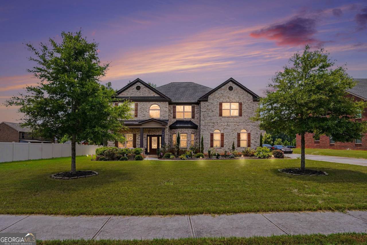 707 Corsica Lane - Photo 1