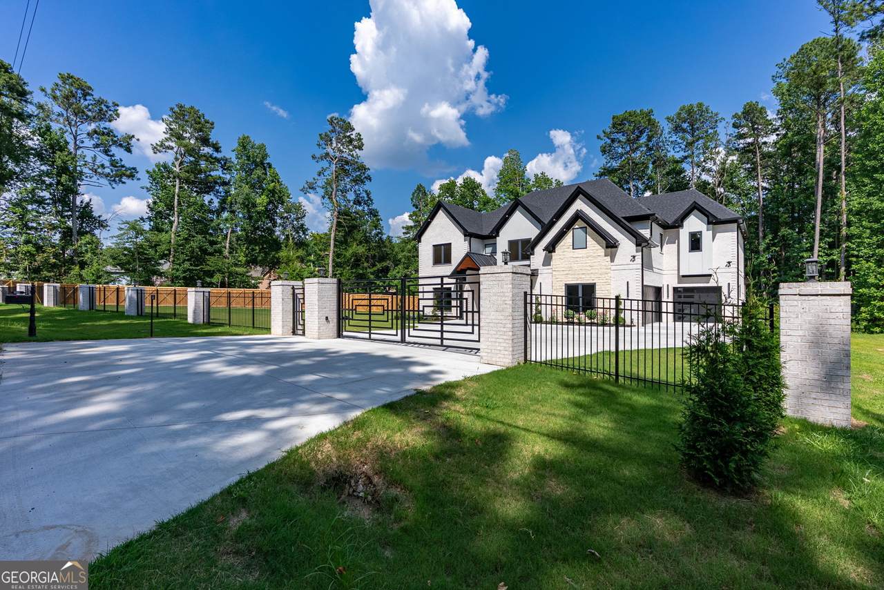 1613 Azalea Drive - Photo 1
