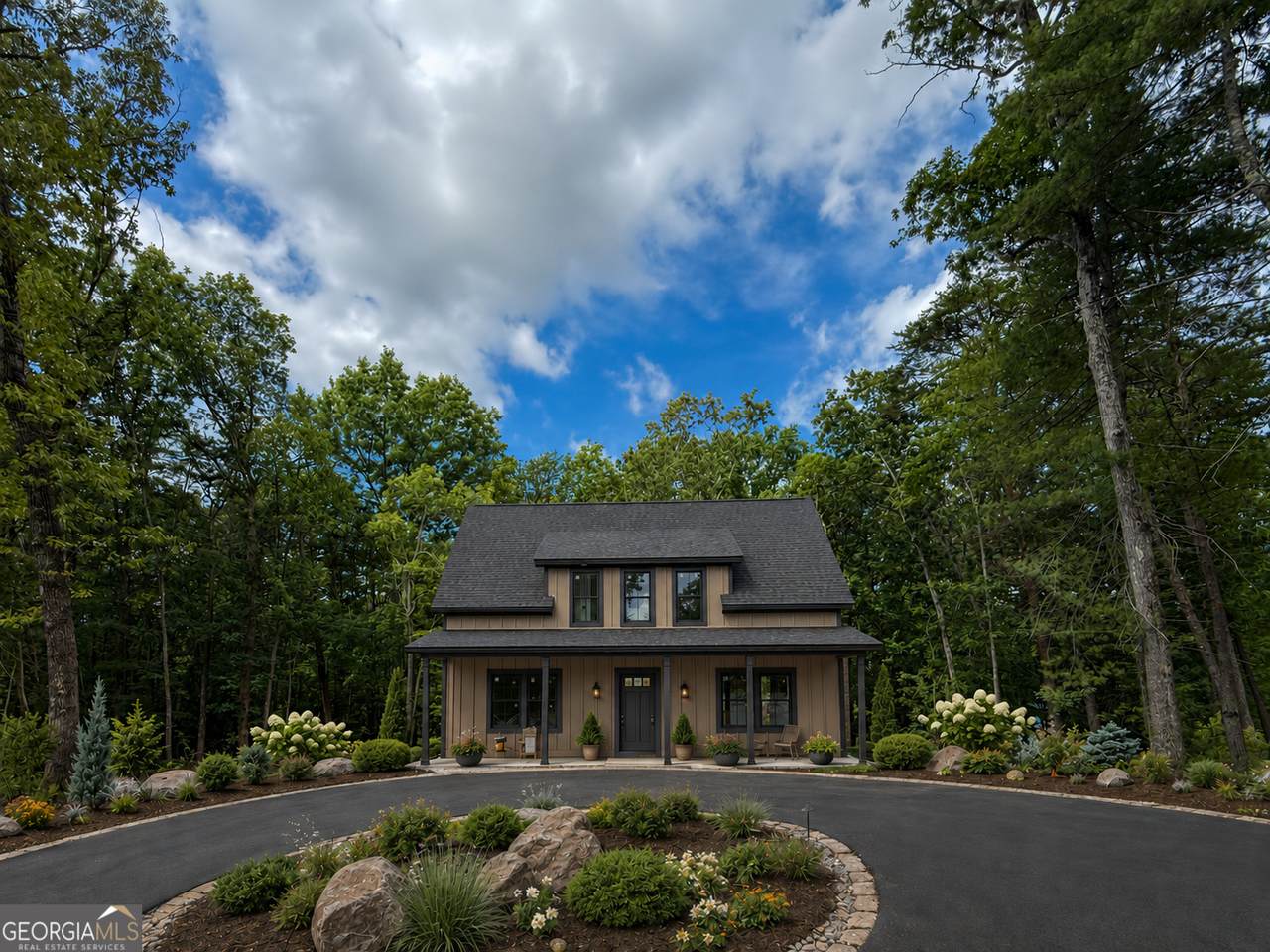 141 Forest Glen Drive - Photo 1