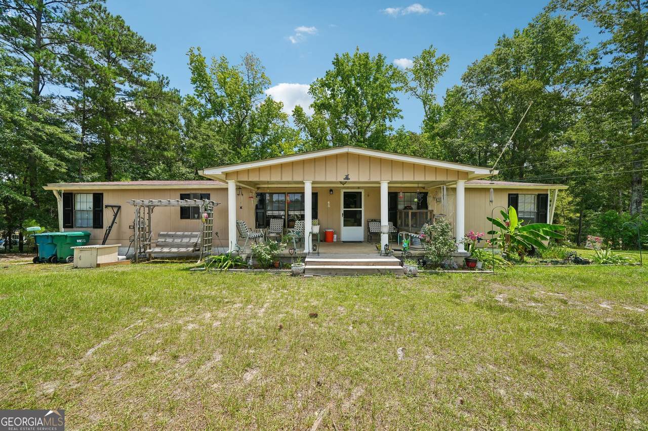 191 Pineway Drive - Photo 1