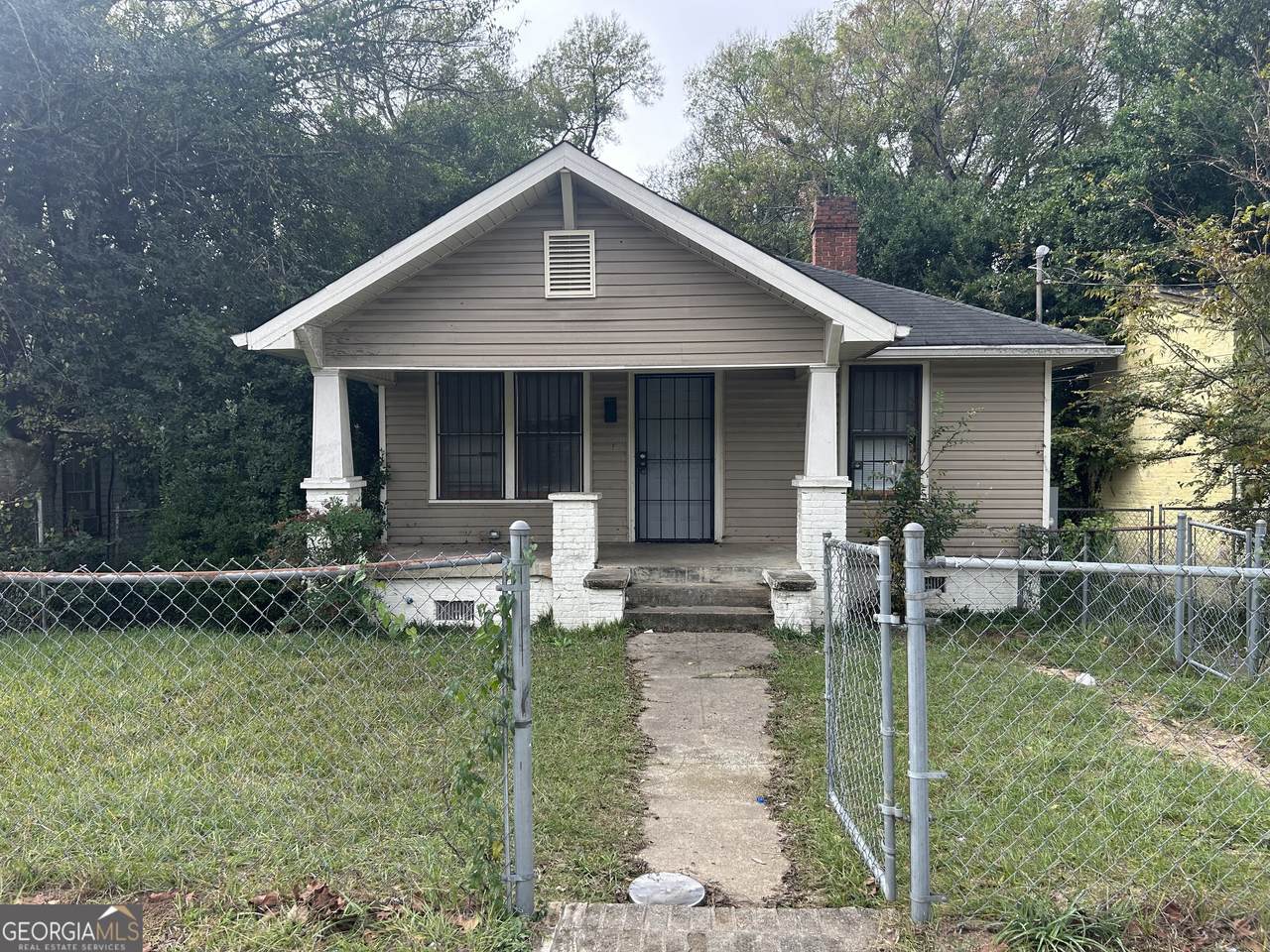 221 Lilly Avenue - Photo 1