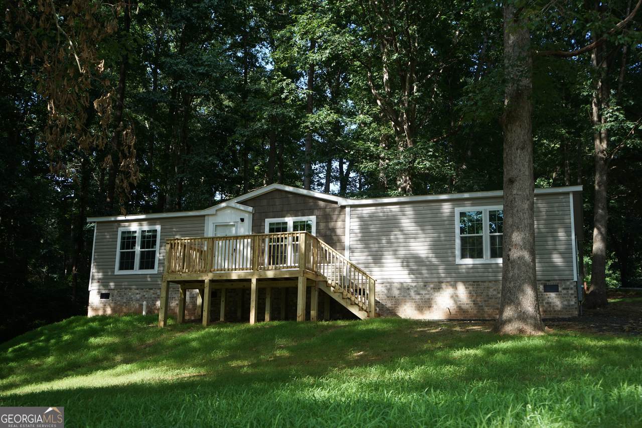 210 Woodland Street - Photo 1