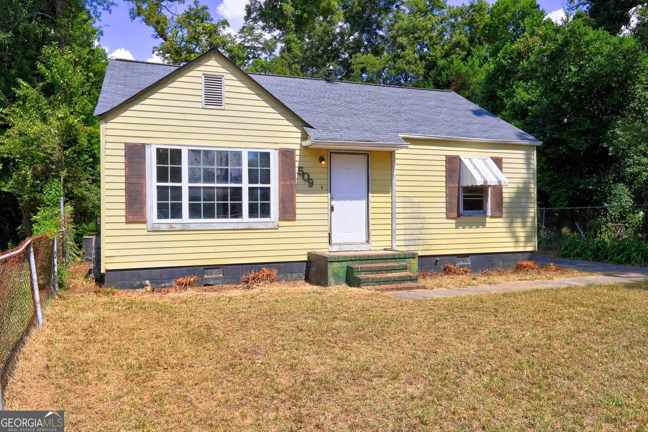 509 Lynmore Circle - Photo 1