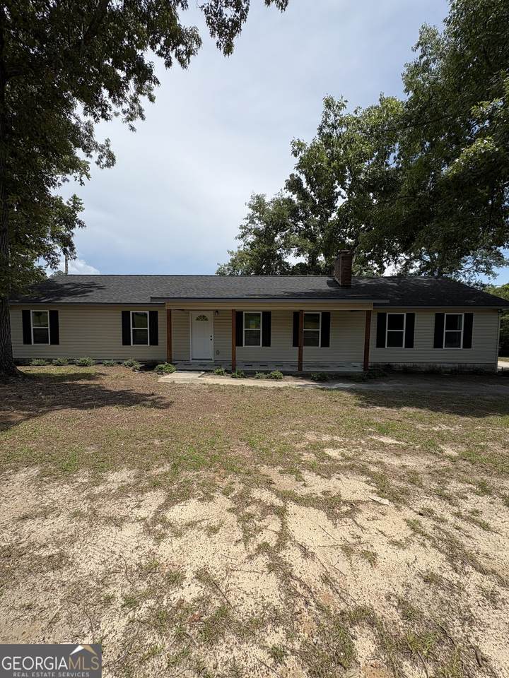 501 Hillside Drive - Photo 1