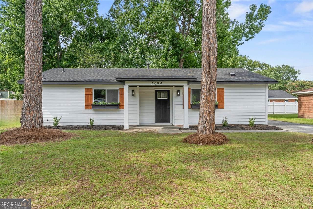 1894 Neptune Drive - Photo 1