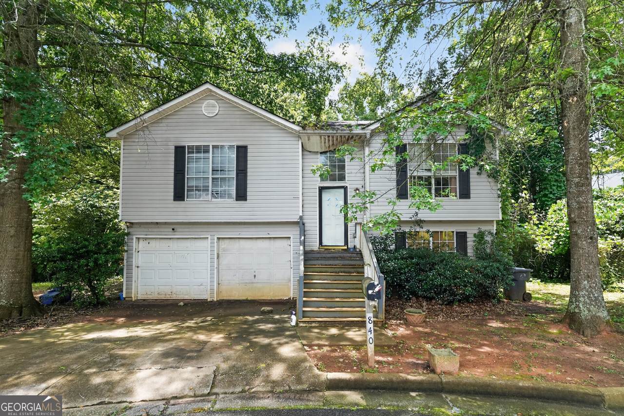 840 Tradd Court - Photo 1