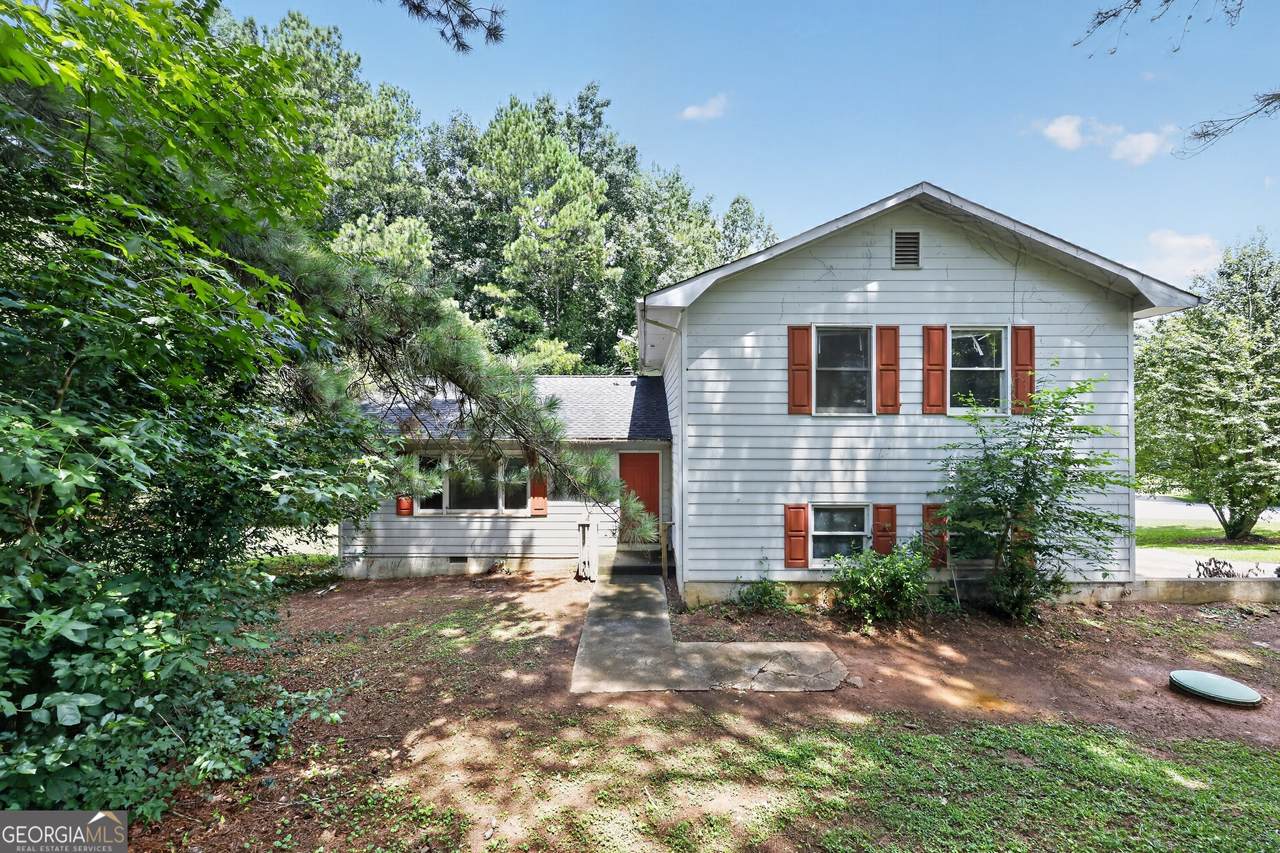 575 Oak Springs Drive - Photo 1