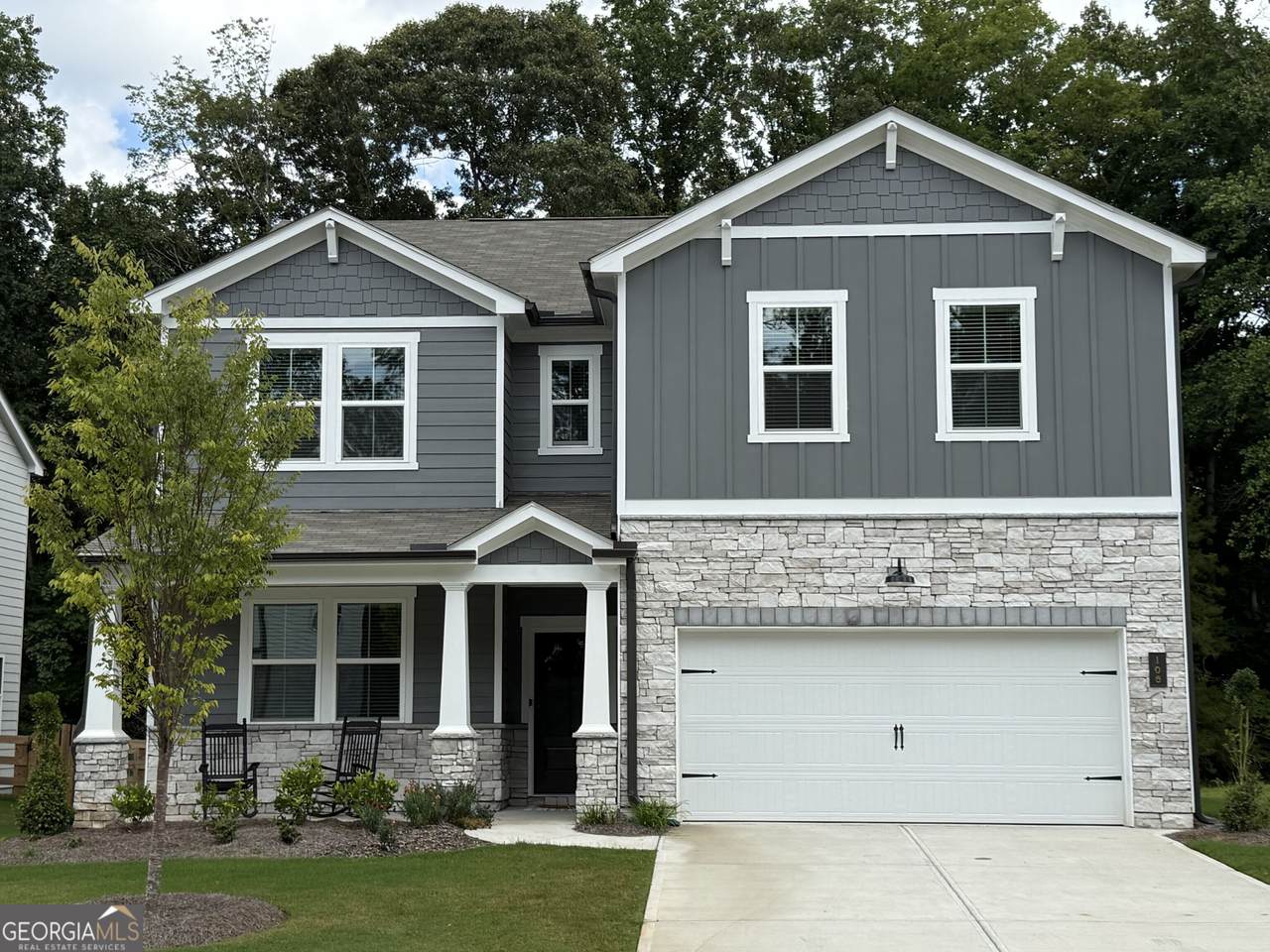106 Henley Street - Photo 1