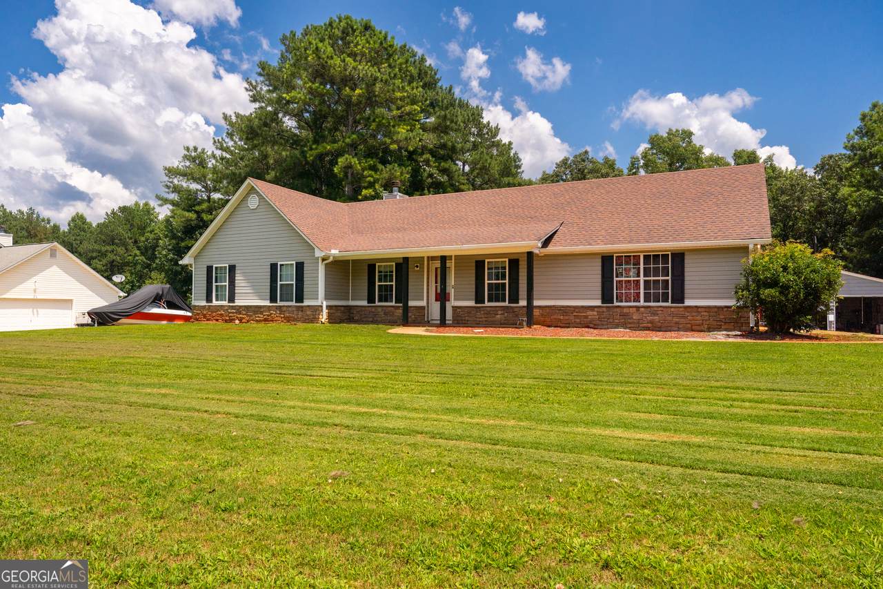 132 Old Stonewall Drive - Photo 1