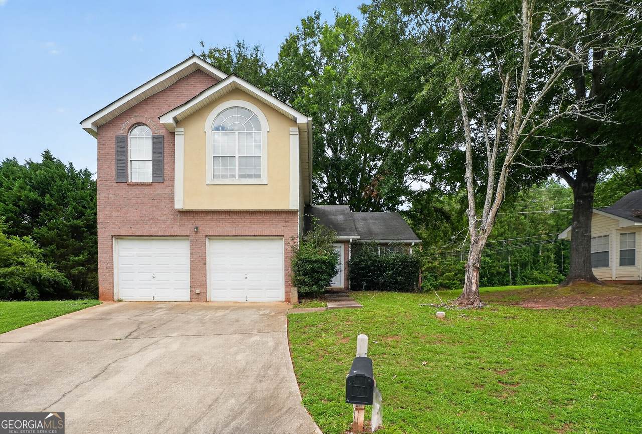 6138 Idlewood Manor - Photo 1