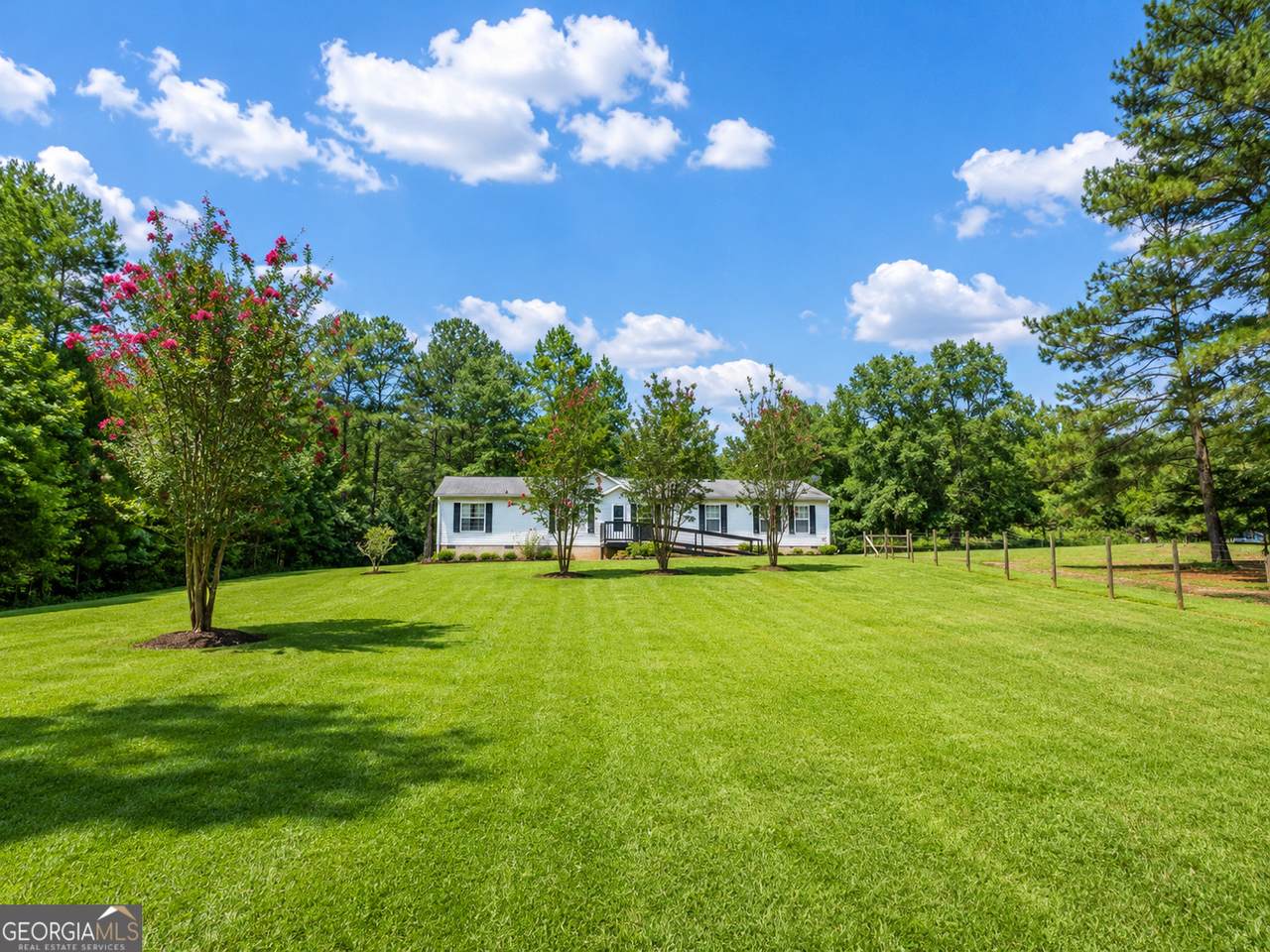 141 Gamecock Way - Photo 1