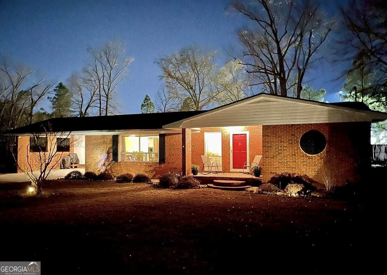 1816 Knox Street - Photo 1