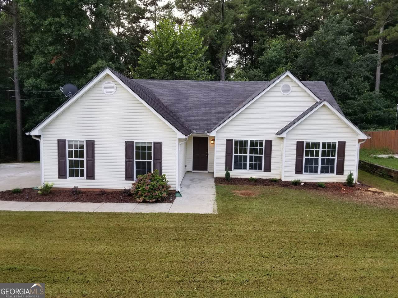 2720 Dacula Cove Circle - Photo 1