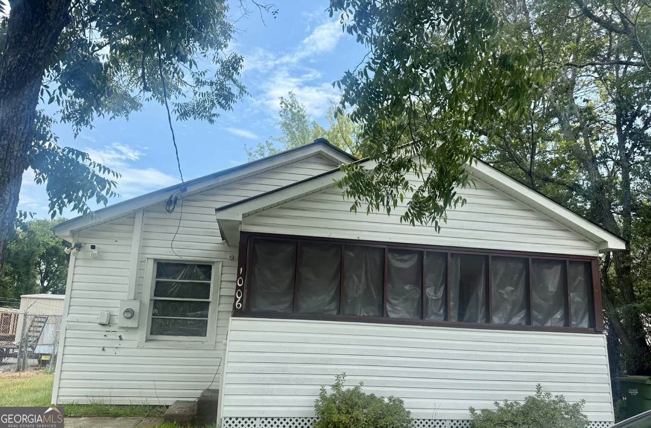 1006 51st Street - Photo 1