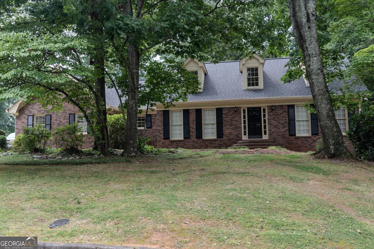 2858 Livsey Drive - Photo 1