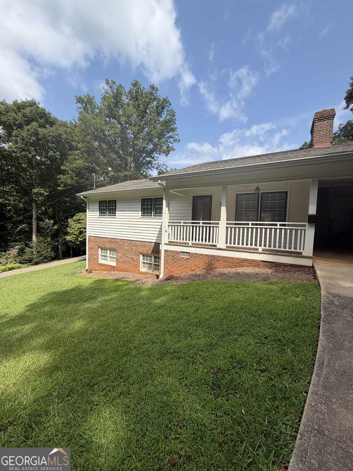 402 Skyline Drive - Photo 1