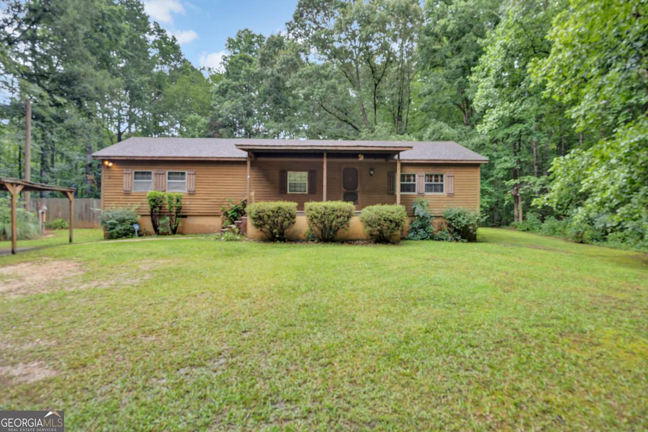 102 Geoffrey Lane - Photo 1