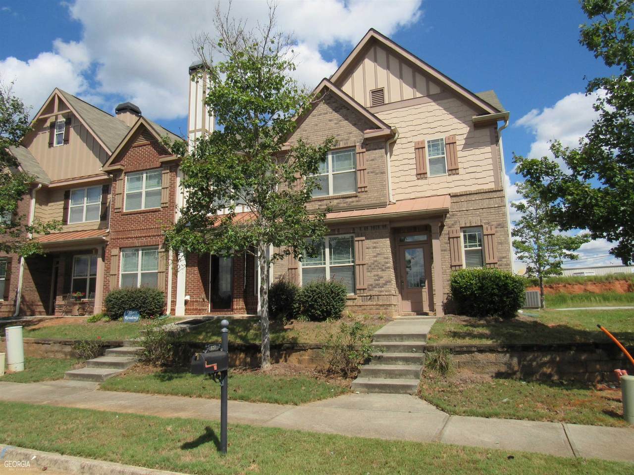 127 Red Maple Drive - Photo 1