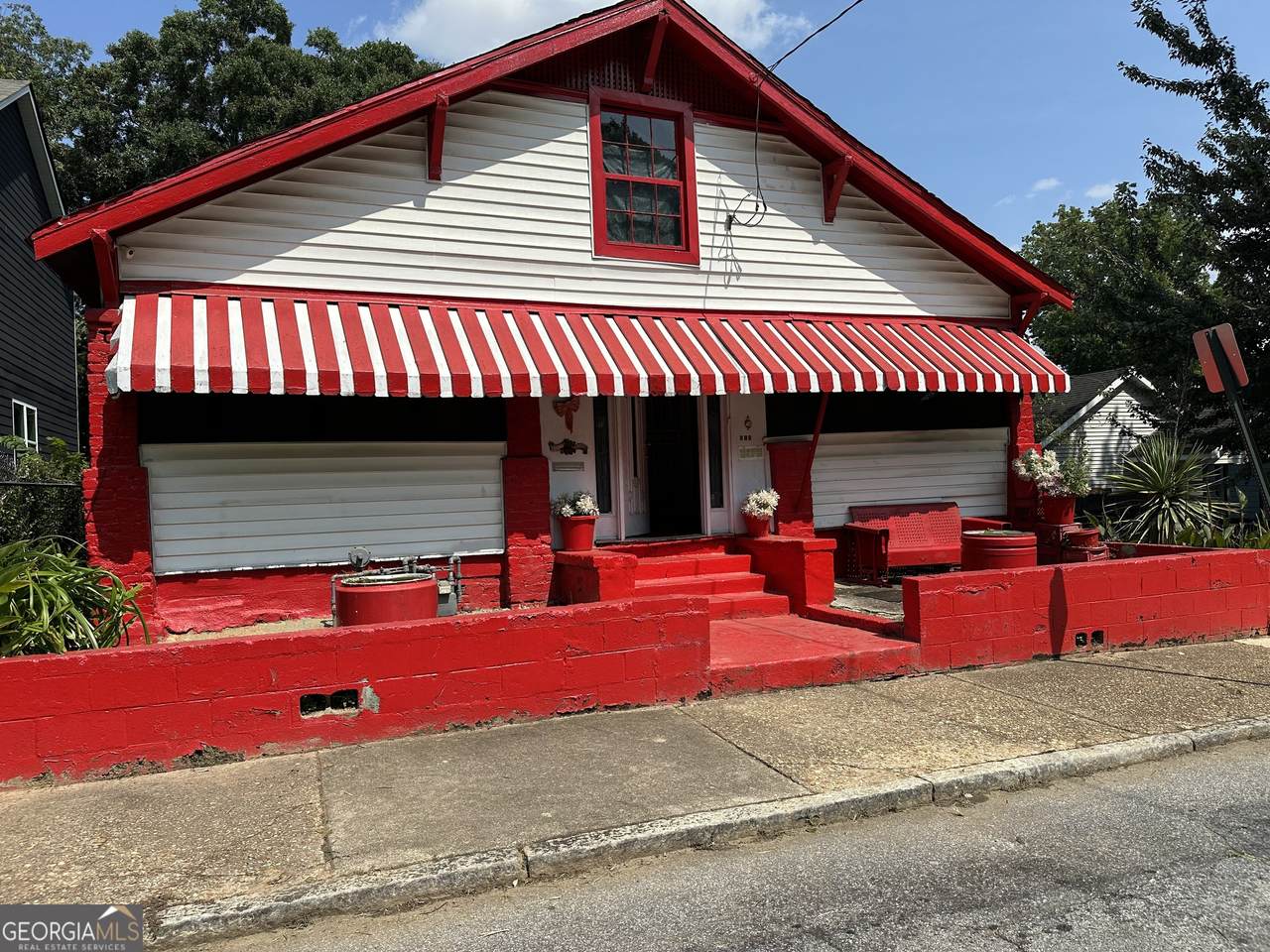 814 Welch Street - Photo 1