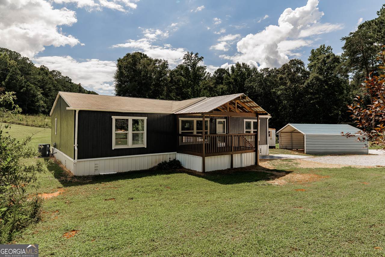 1637 Young Harris Road - Photo 1