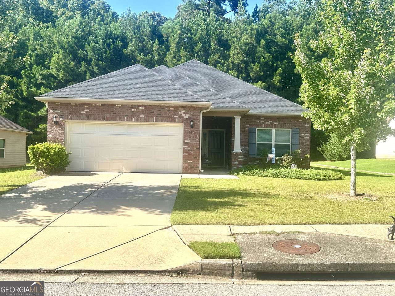864 Crescent Ln - Photo 1