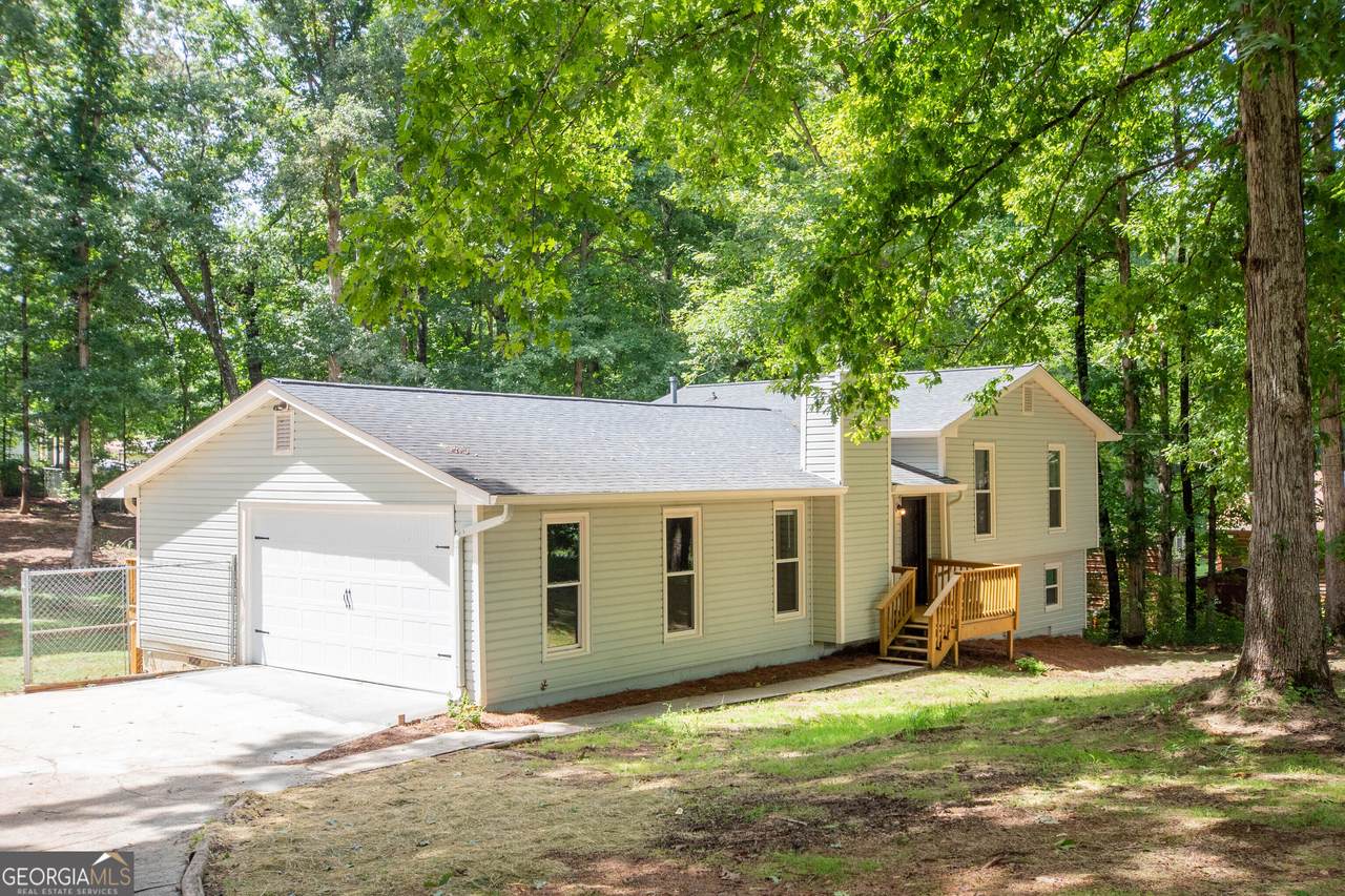240 Hearthstone Drive - Photo 1
