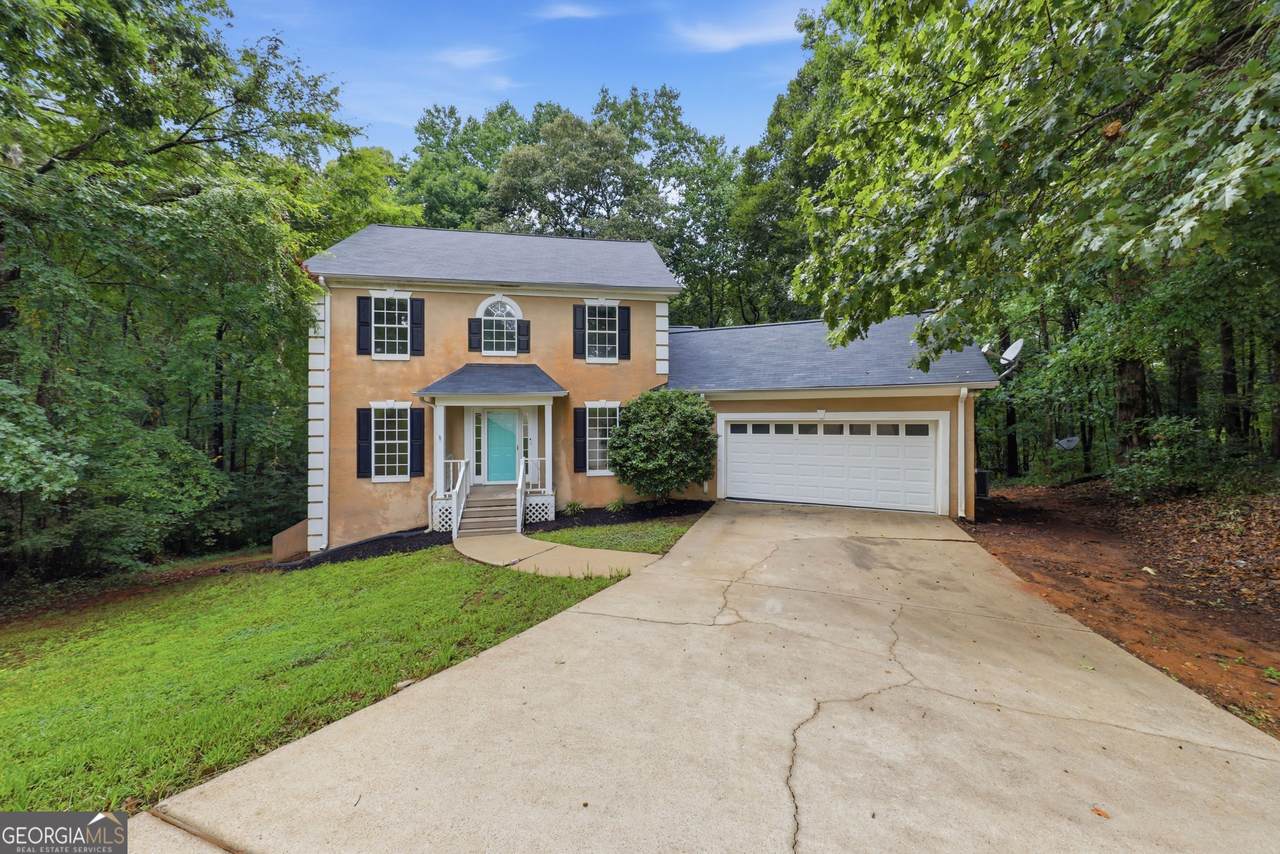 208 Foxdale Court - Photo 1