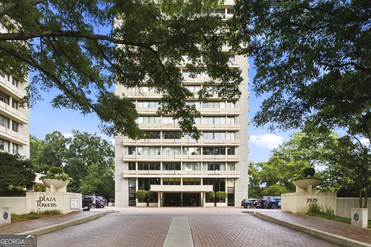 2575 Peachtree Road - Photo 1