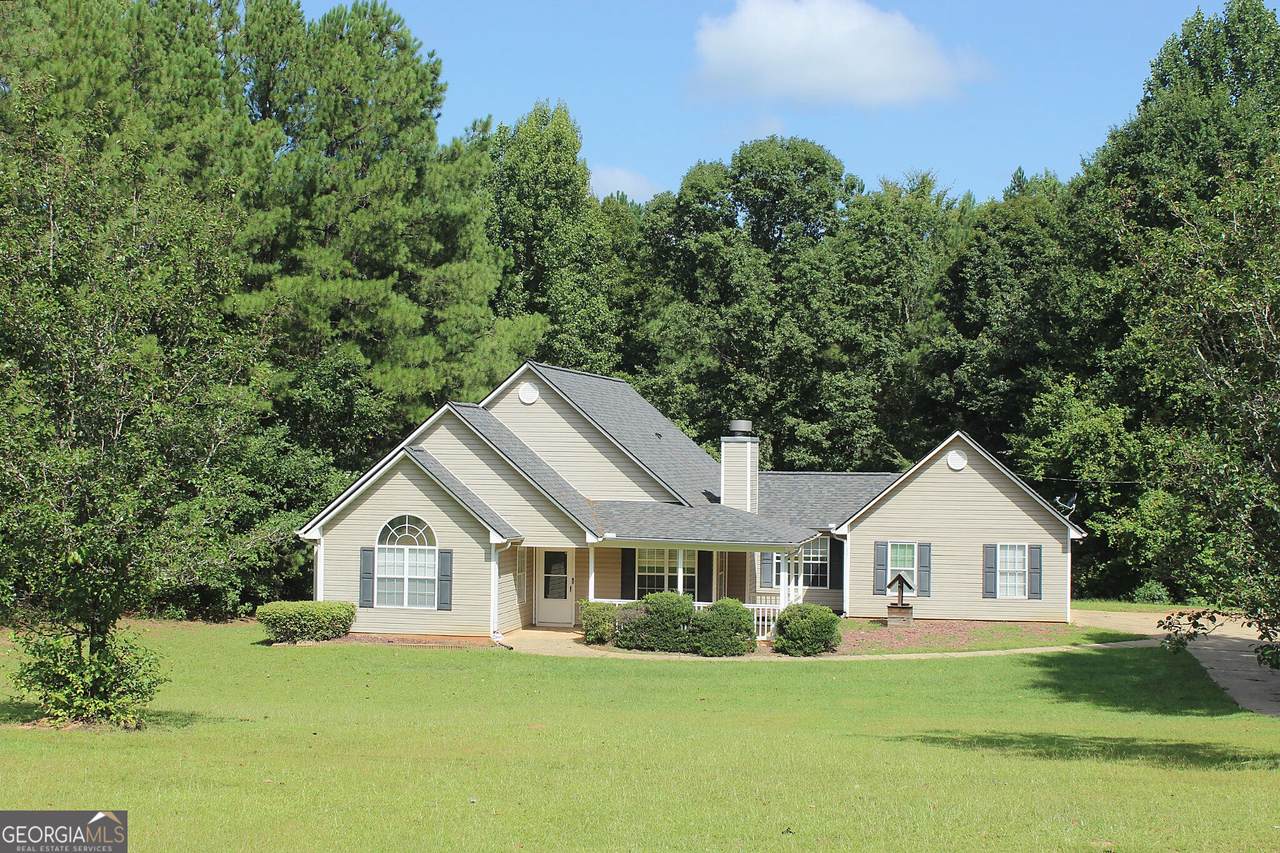 5613 Hwy 81 - Photo 1