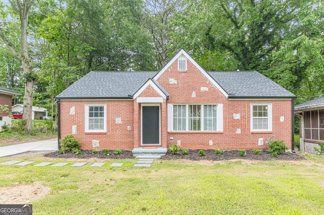 1240 Fayetteville Road - Photo 1