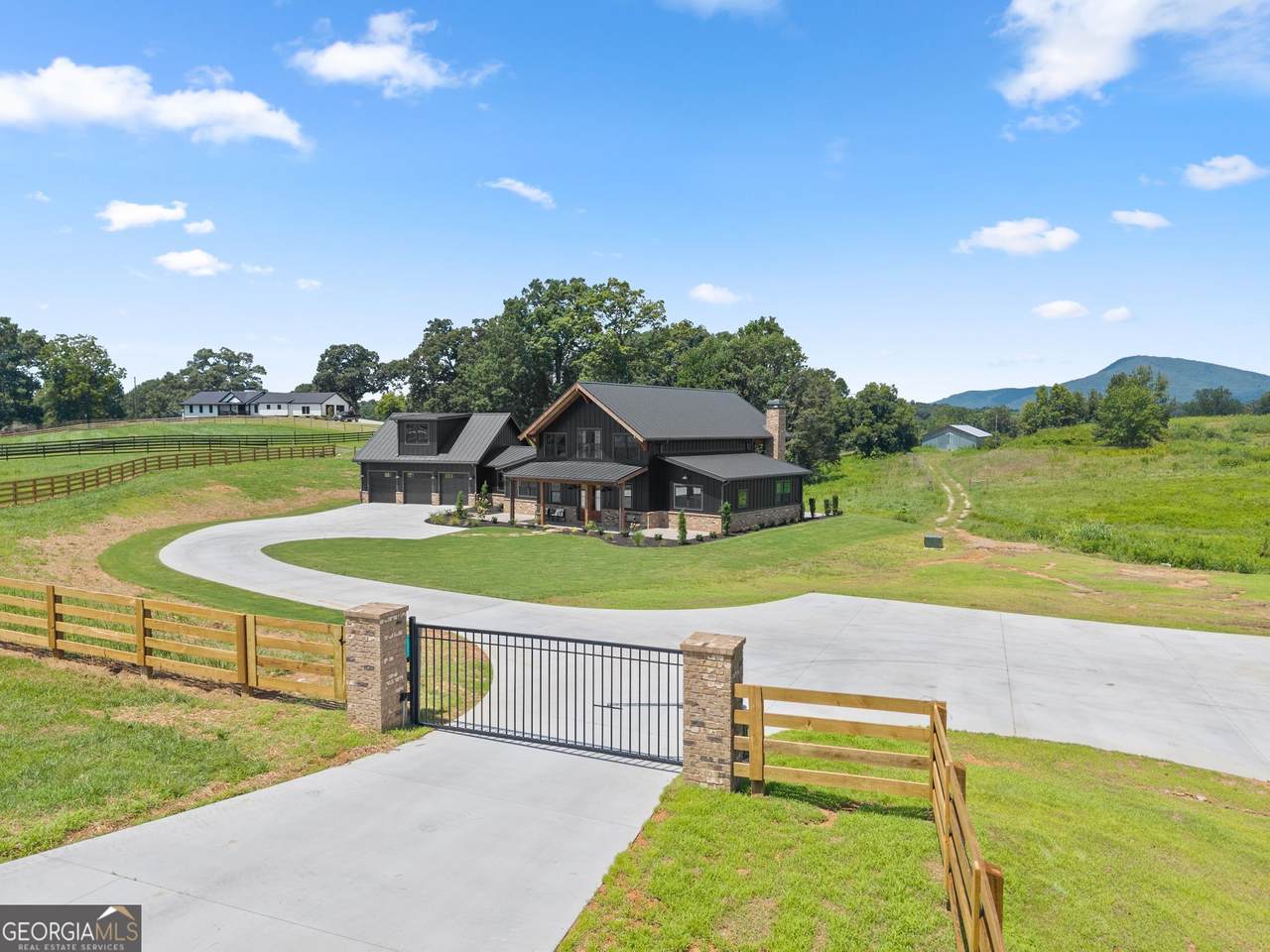 5711 Cleveland Highway - Photo 1