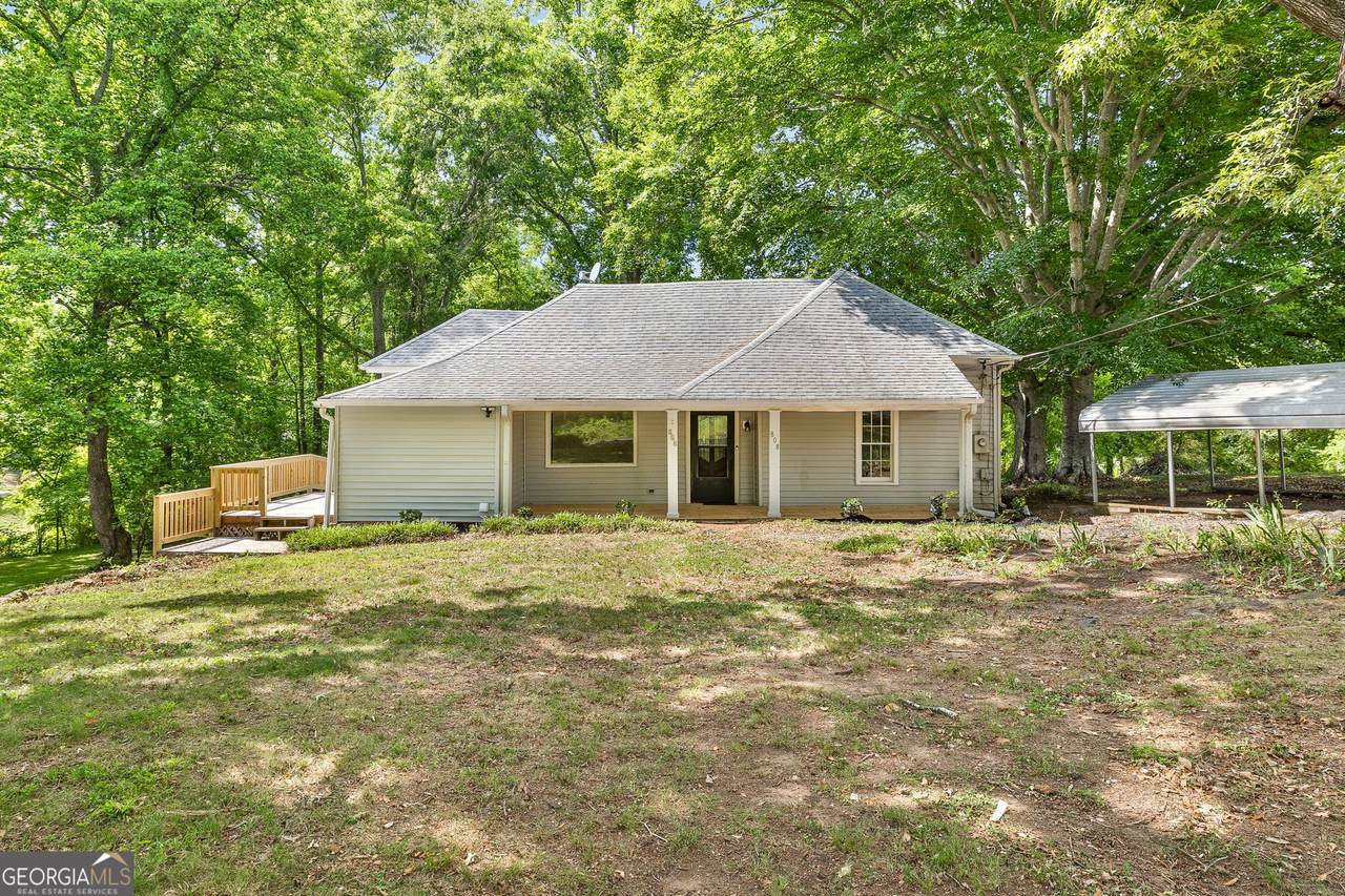 808 Knollwood Drive - Photo 1