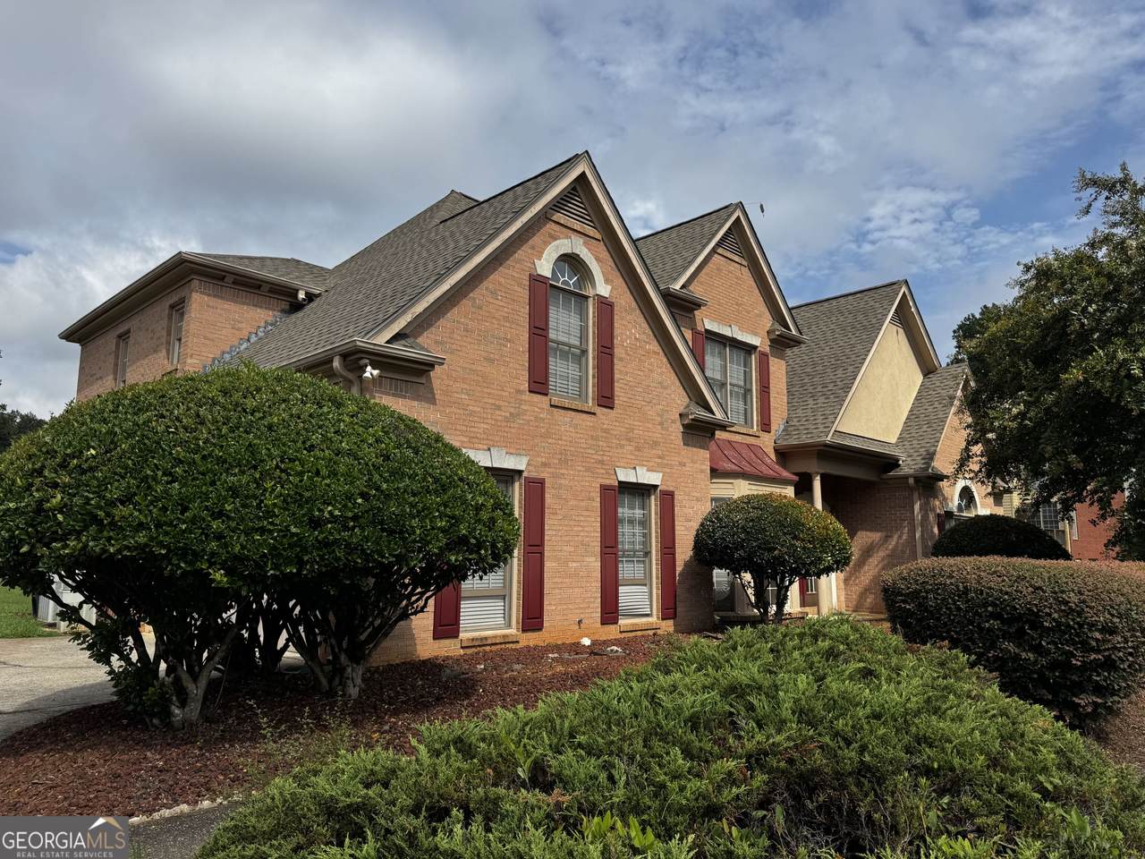 4674 Heritage Lakes Court - Photo 1