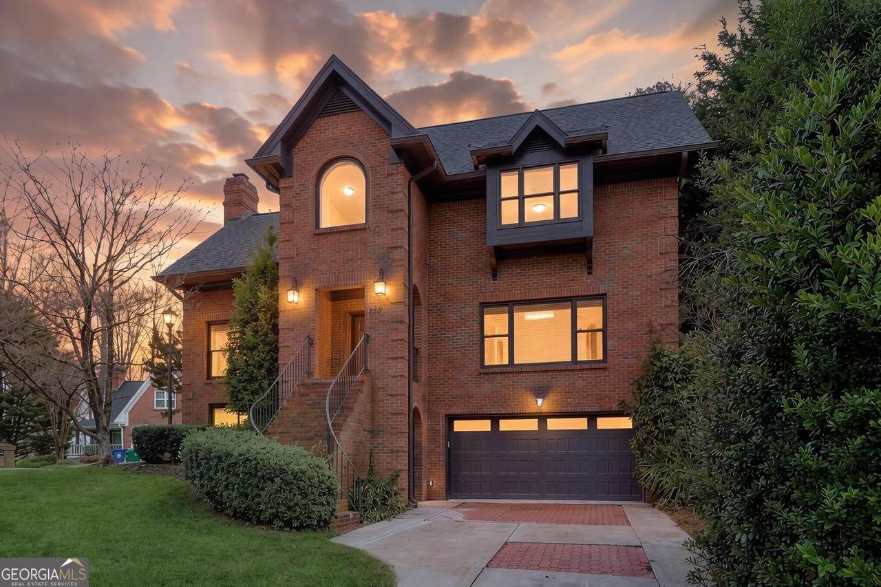 2441 Kings Court - Photo 1