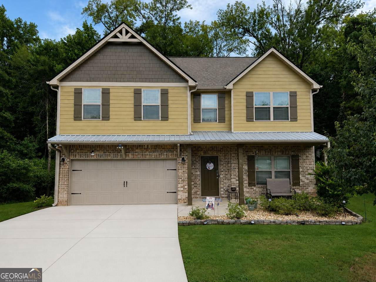 896 Crescent Lane - Photo 1