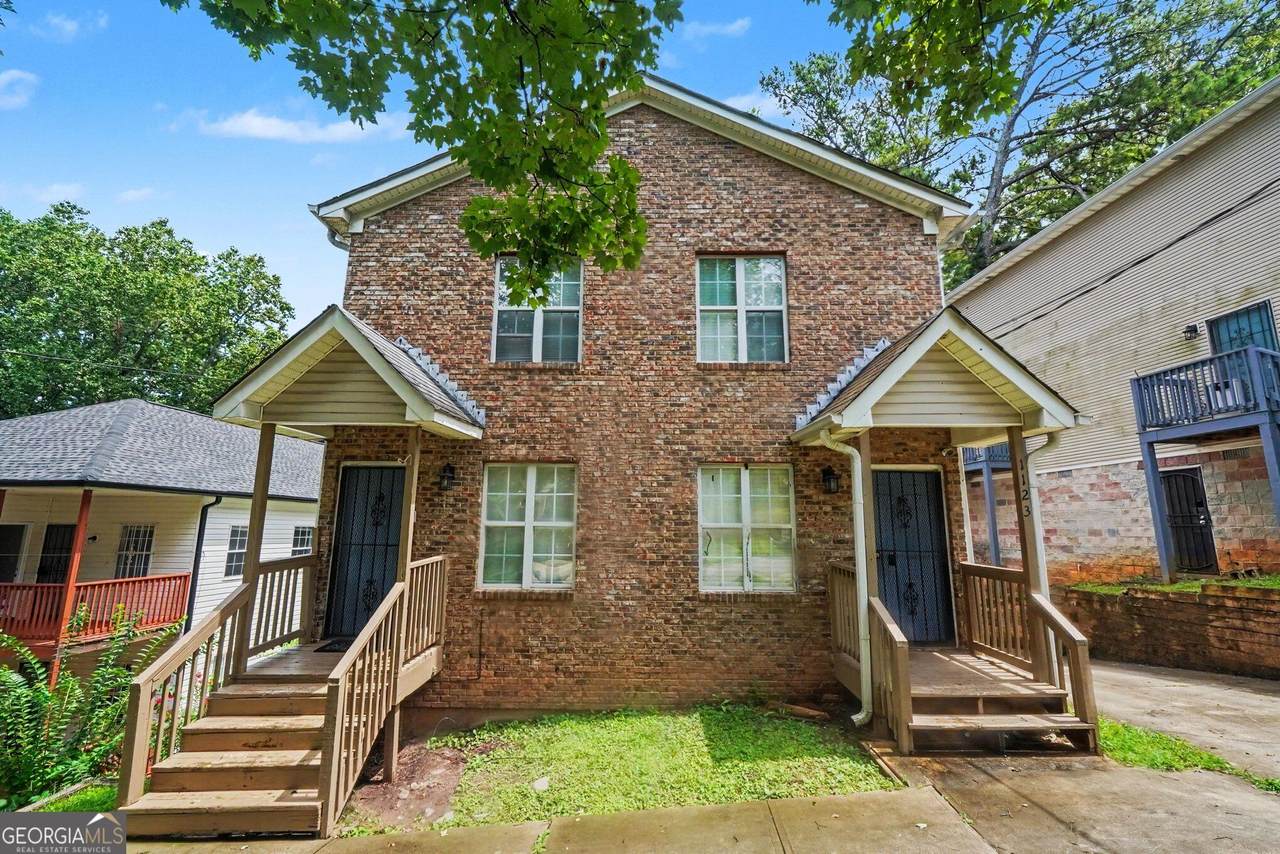 1123 Jones Avenue - Photo 1