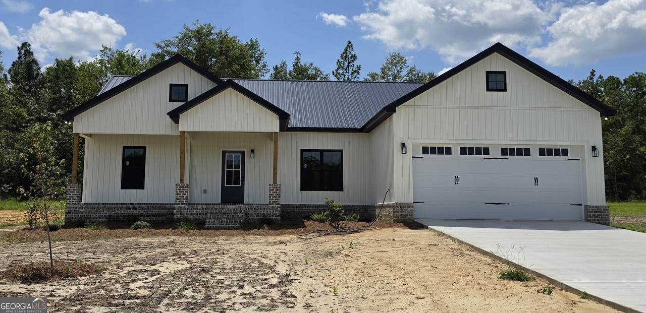 1150 Paris Avenue - Photo 1