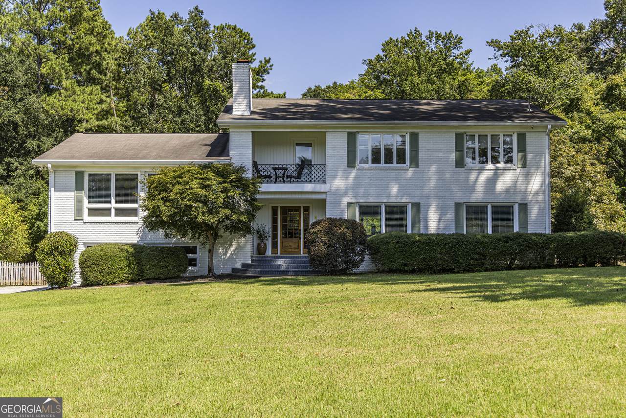13 Greenbriar Lane - Photo 1