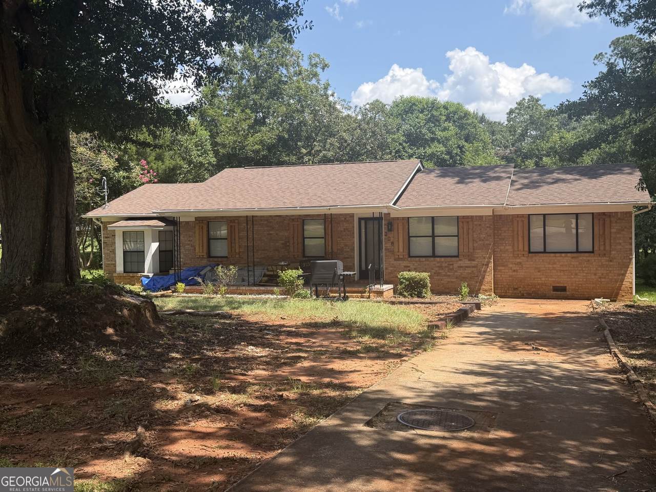 208 Drake Drive - Photo 1
