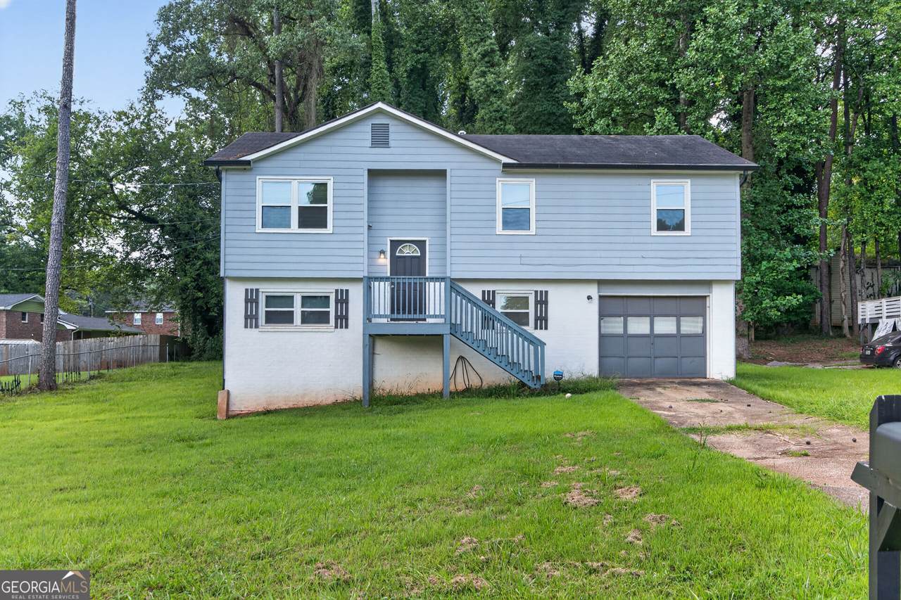 3239 Pine Springs Manor - Photo 1