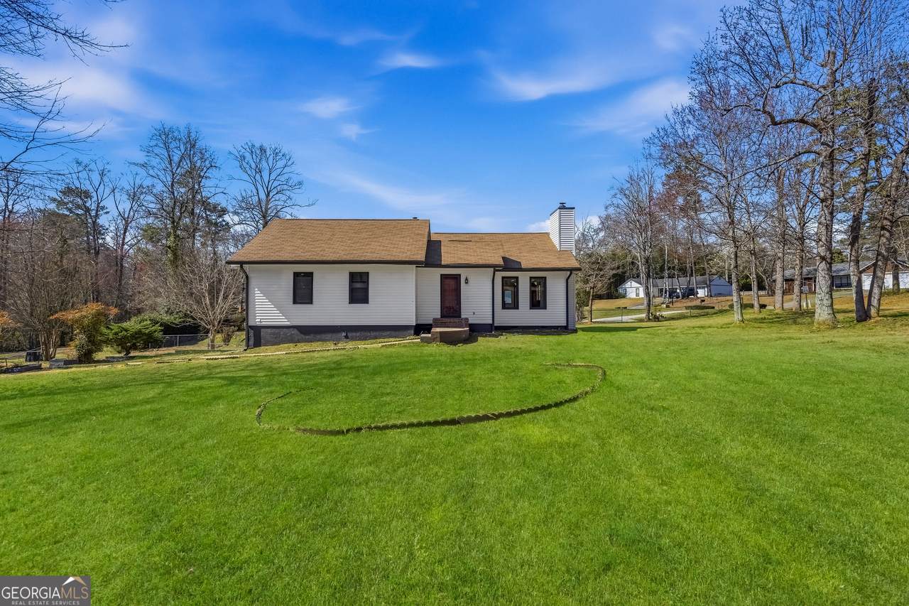 2860 Powder Horn Trail - Photo 1