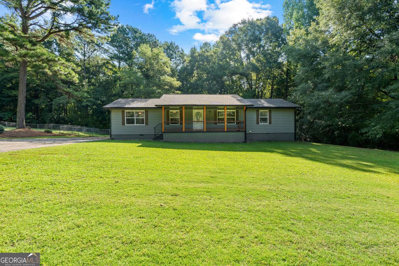 147 Lincoln Street - Photo 1