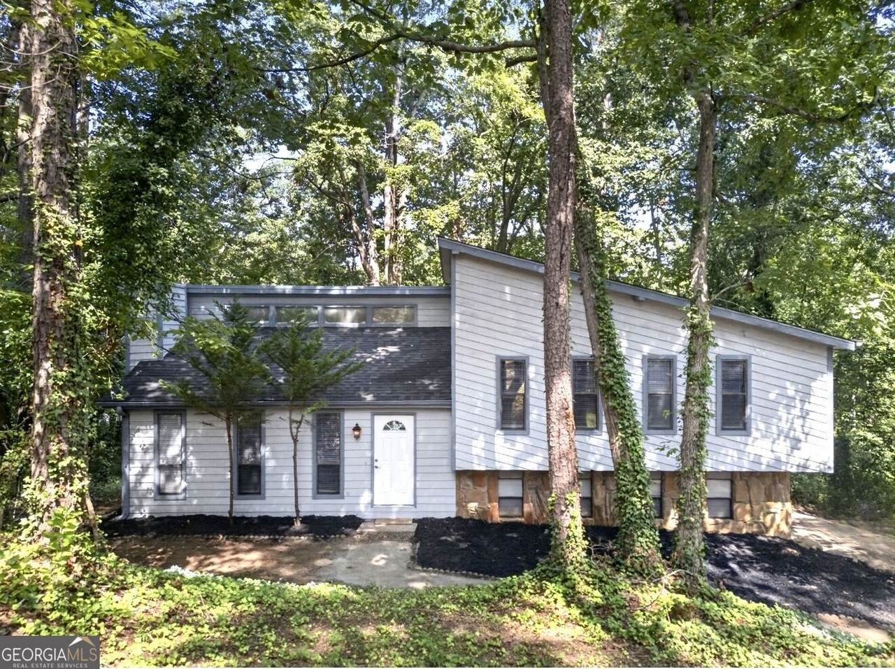 9759 Greenside Way - Photo 1