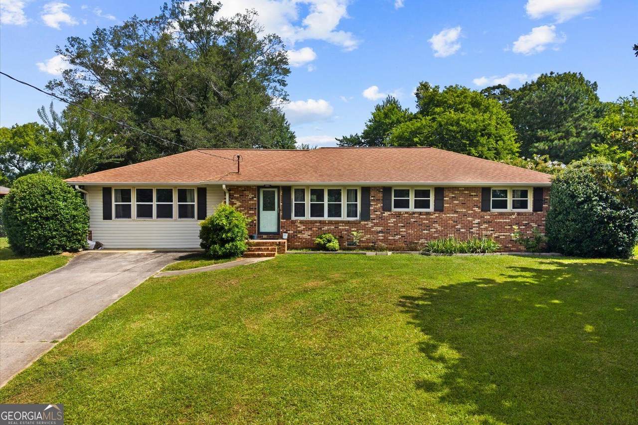 8 Cameo Drive - Photo 1