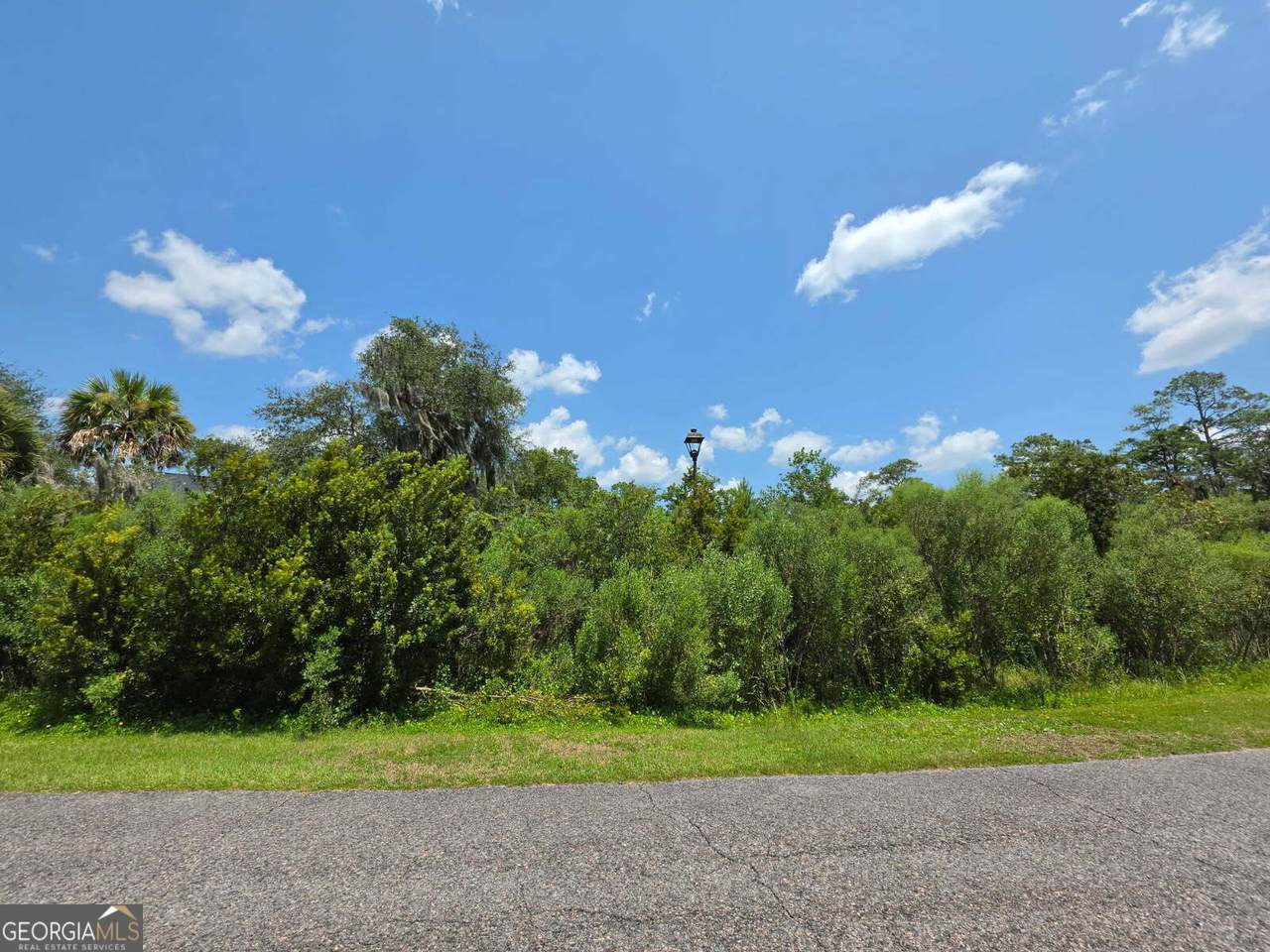 902 Riverview East Drive - Photo 1