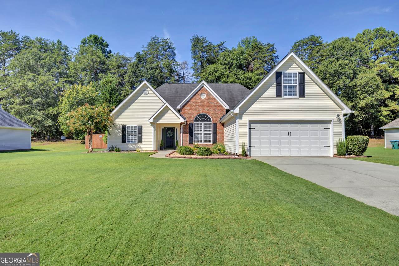 514 Hamlet Drive - Photo 1