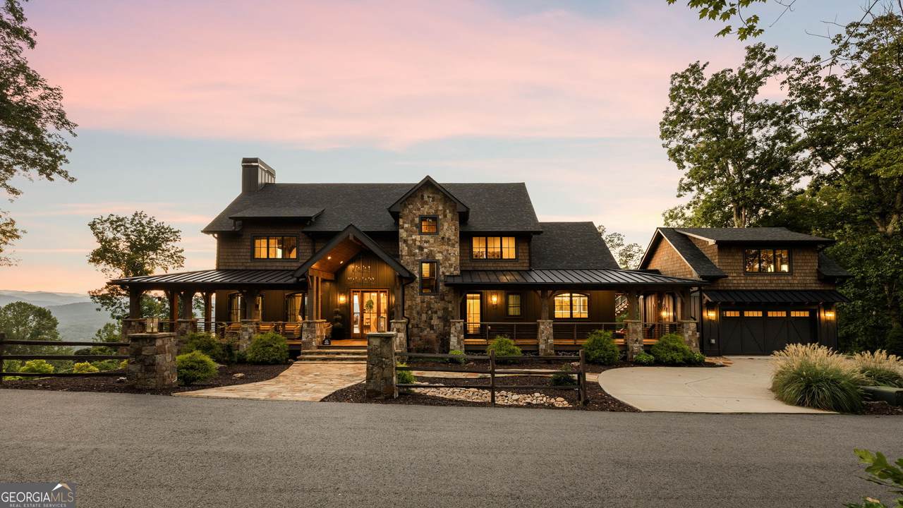 684 Overlook Drive - Photo 1