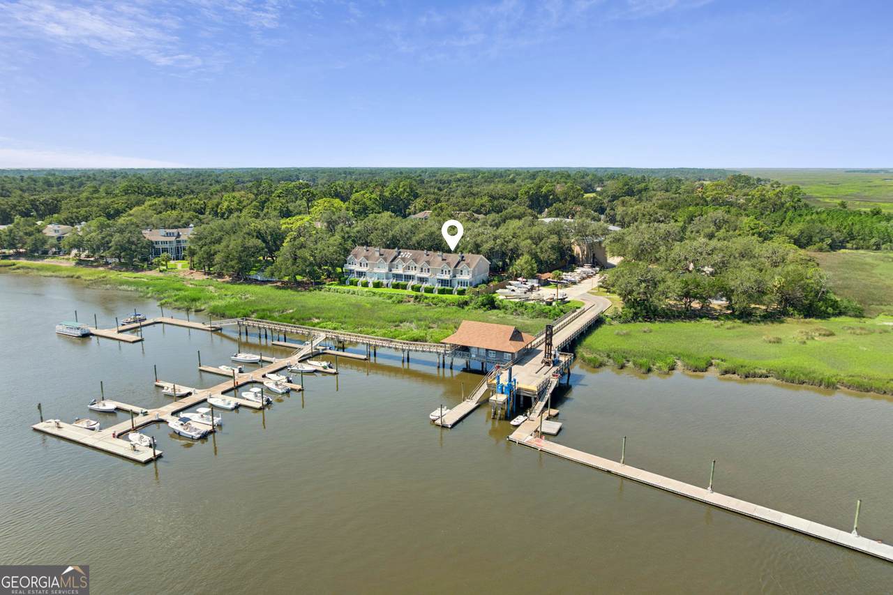 1107 Plantation Point Drive - Photo 1