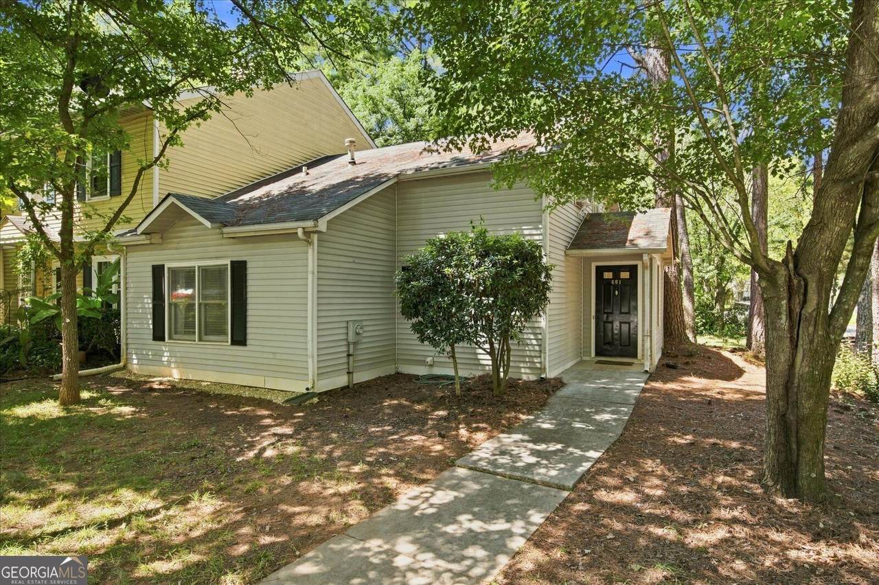 651 Stratford Green Way - Photo 1
