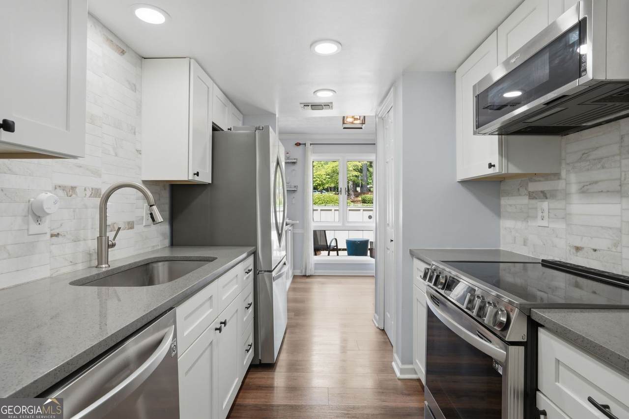 2540 Cedar Canyon Drive - Photo 1
